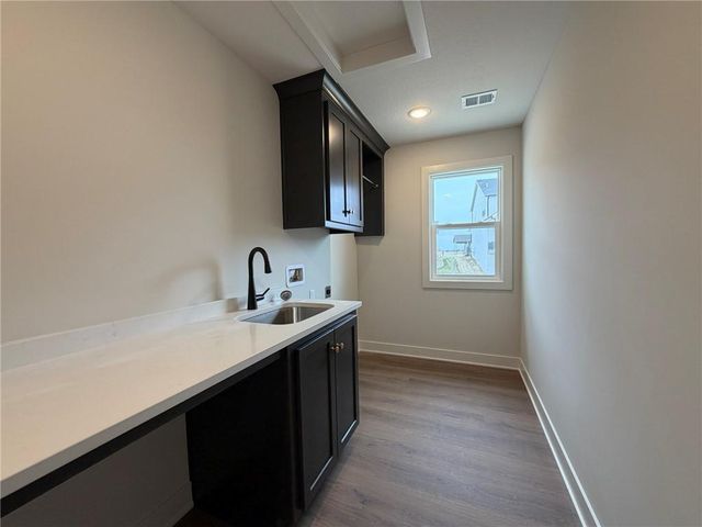 1716 SW Arbor Park Drive, Lee's Summit, MO 64082