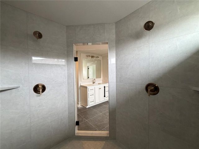 1716 SW Arbor Park Drive, Lee's Summit, MO 64082