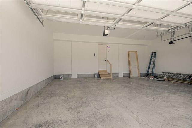 1716 SW Arbor Park Drive, Lee's Summit, MO 64082