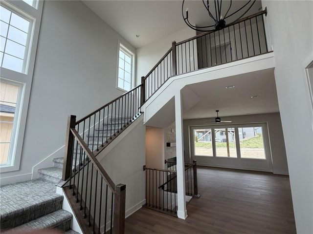 1716 SW Arbor Park Drive, Lee's Summit, MO 64082