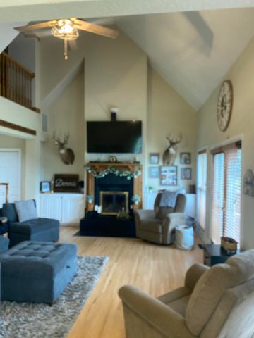 7071 E Farm Road 194, Rogersville, MO 65742