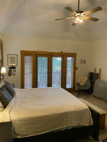 7071 E Farm Road 194, Rogersville, MO 65742