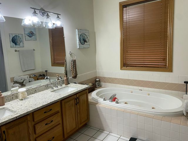 7071 E Farm Road 194, Rogersville, MO 65742