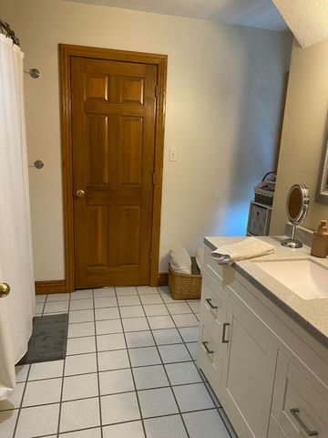7071 E Farm Road 194, Rogersville, MO 65742