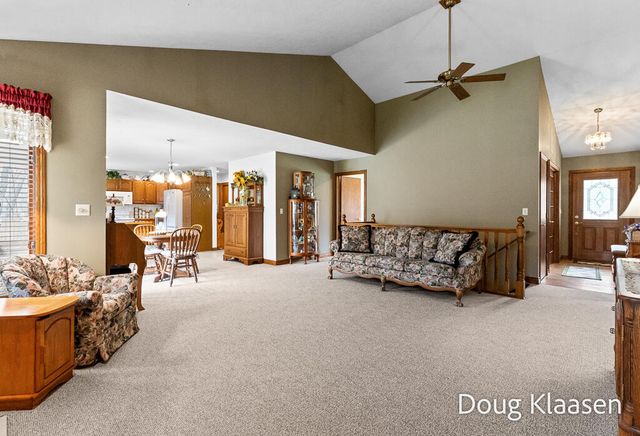 4618 44th Street, Holland, MI 49423