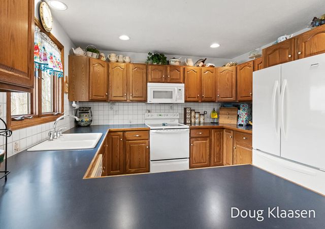 4618 44th Street, Holland, MI 49423