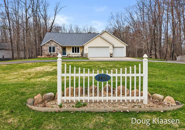 4618 44th Street, Holland, MI 49423