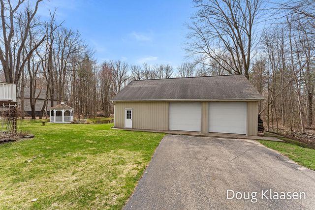 4618 44th Street, Holland, MI 49423