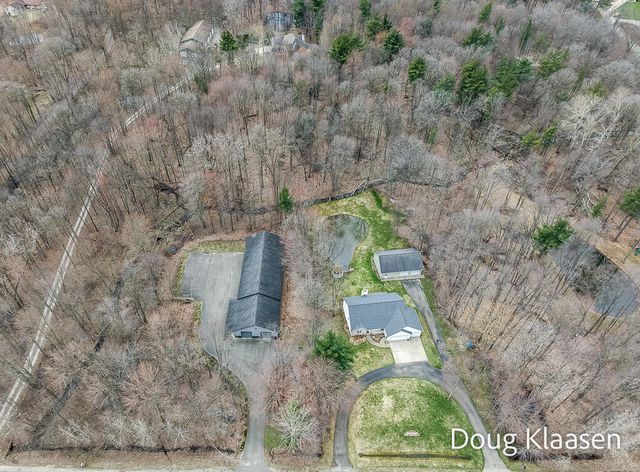 4618 44th Street, Holland, MI 49423