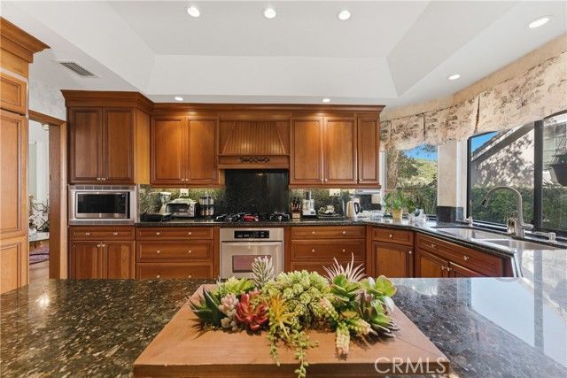 29628 Woodbrook, Agoura Hills, CA 91301