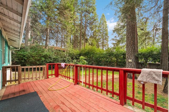 14621 Bridgeport Cir, Magalia, CA 95954