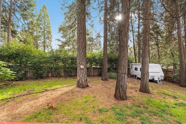 14621 Bridgeport Cir, Magalia, CA 95954