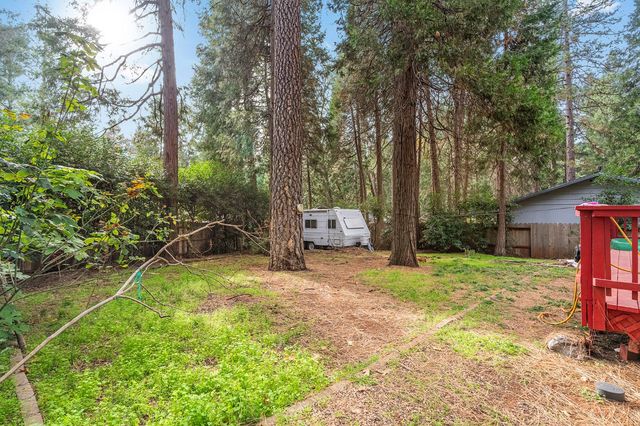 14621 Bridgeport Cir, Magalia, CA 95954