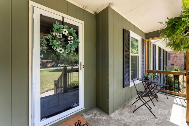 2565 Oxford Circle, Lancaster, SC 29720
