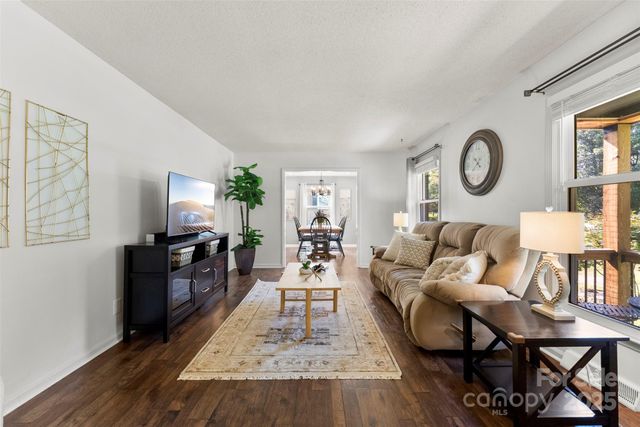 2565 Oxford Circle, Lancaster, SC 29720