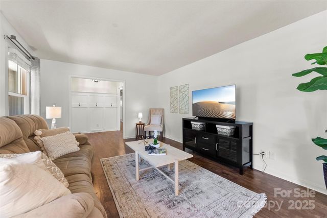 2565 Oxford Circle, Lancaster, SC 29720