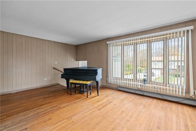 75 Montgomery Street, Tiverton, RI 02878