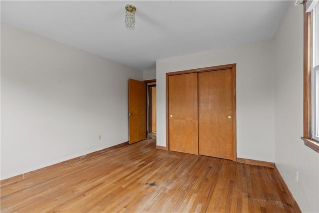 75 Montgomery Street, Tiverton, RI 02878