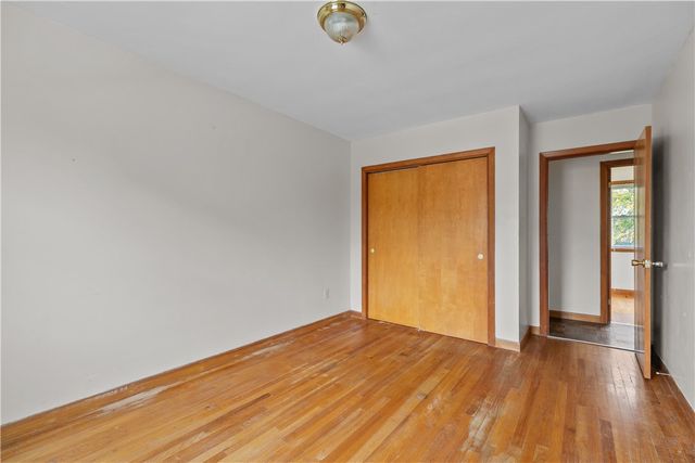 75 Montgomery Street, Tiverton, RI 02878