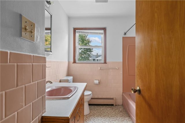 75 Montgomery Street, Tiverton, RI 02878