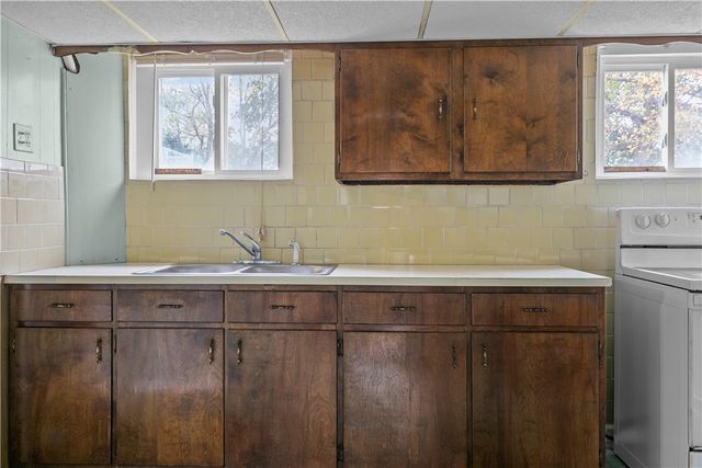 75 Montgomery Street, Tiverton, RI 02878