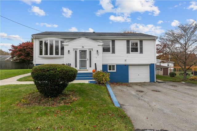 75 Montgomery Street, Tiverton, RI 02878