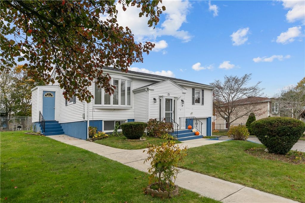 75 Montgomery Street, Tiverton, RI 02878
