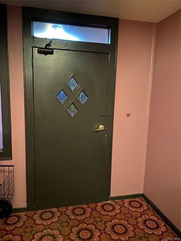 32-28 42nd Street 1, Astoria, NY 11103