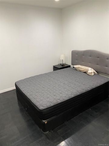 32-28 42nd Street 1, Astoria, NY 11103