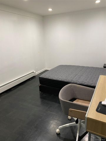 32-28 42nd Street 1, Astoria, NY 11103