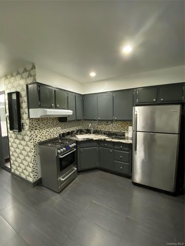 32-28 42nd Street 1, Astoria, NY 11103