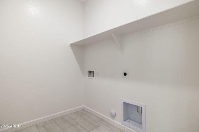 17666 W TURQUOISE Avenue, Waddell, AZ 85355