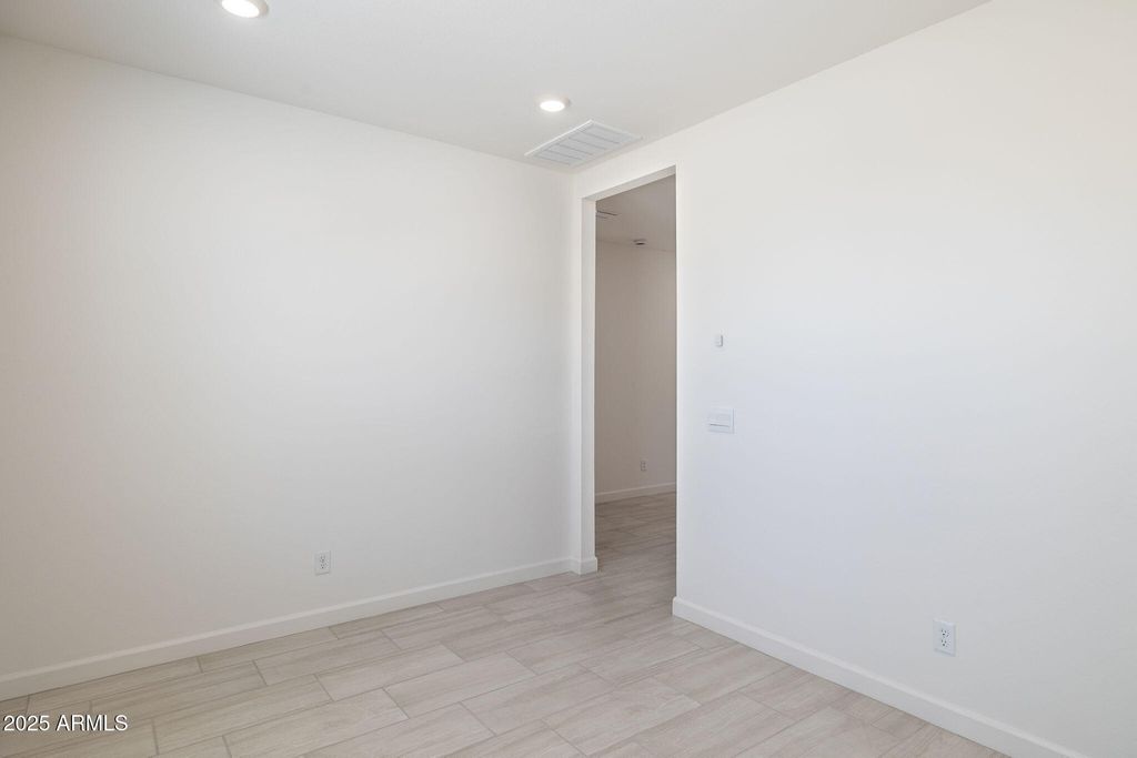 Image 38 of property listing at 17666 W TURQUOISE Avenue, Waddell, AZ 85355