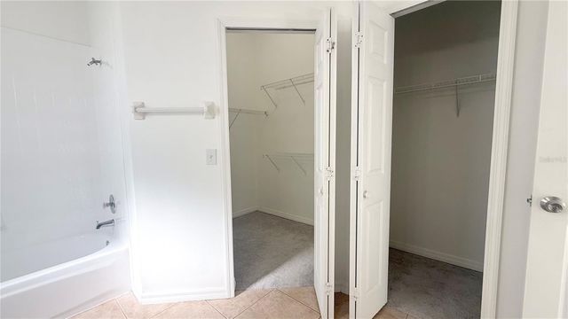 13427 HERON COVE DRIVE, Orlando, FL 32837