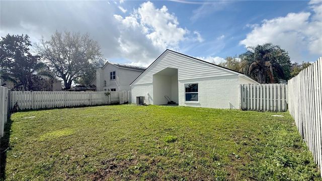 13427 HERON COVE DRIVE, Orlando, FL 32837