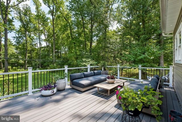 15 WILFRED DR, Yardley, PA 19067