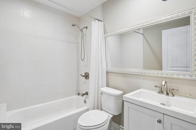 15 WILFRED DR, Yardley, PA 19067