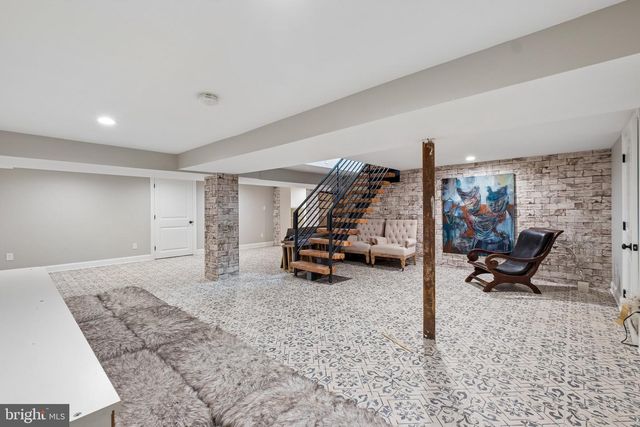 15 WILFRED DR, Yardley, PA 19067