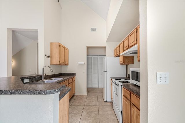 6025 WESTGATE DRIVE 2527, Orlando, FL 32835