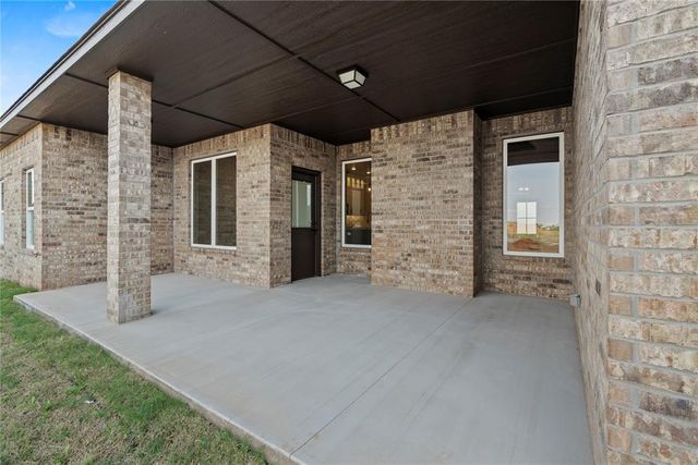 10505 SW 51st Street, Mustang, OK 73064