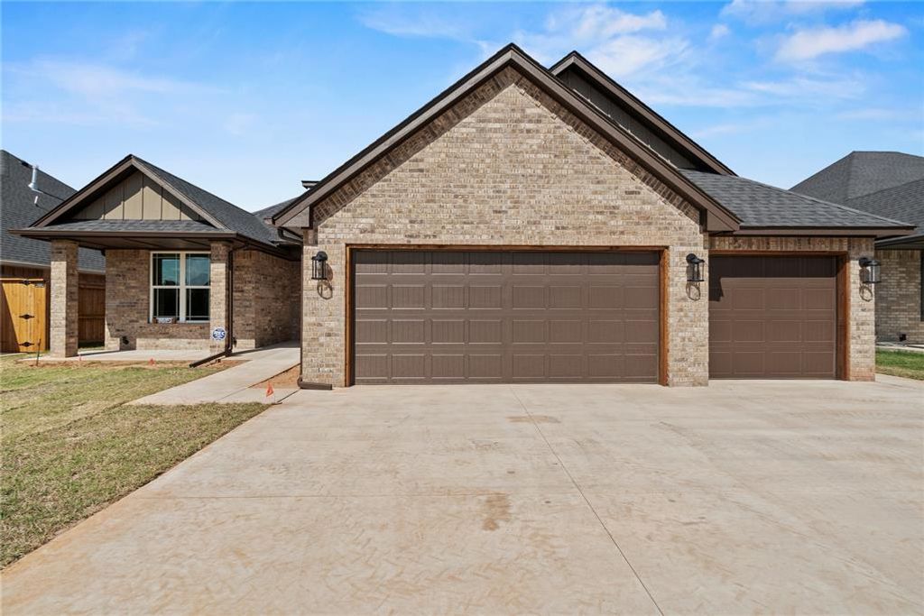 10505 SW 51st Street, Mustang, OK 73064