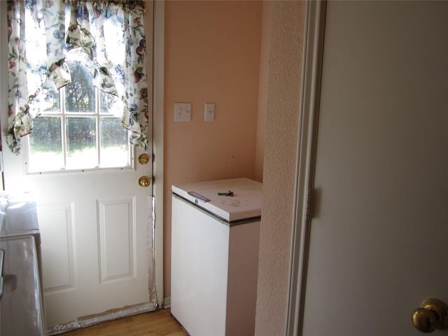 20697 Pierceall Road, Hempstead, TX 77445