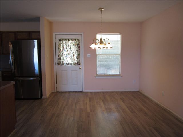 20697 Pierceall Road, Hempstead, TX 77445