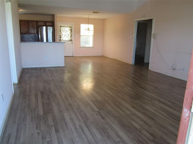 20697 Pierceall Road, Hempstead, TX 77445