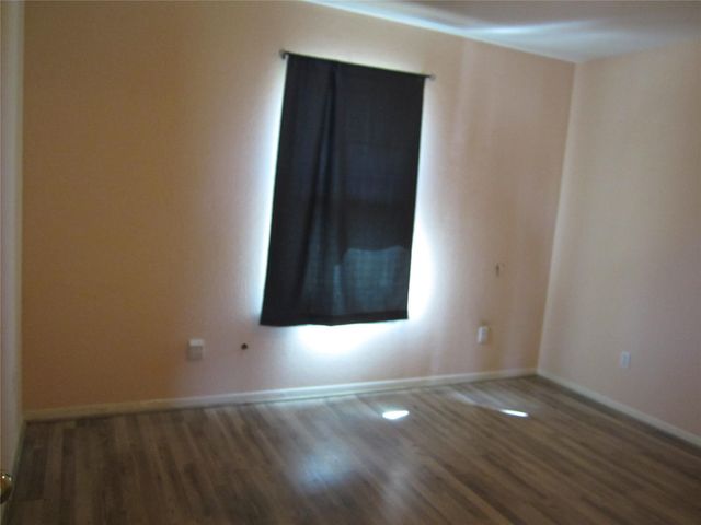 20697 Pierceall Road, Hempstead, TX 77445