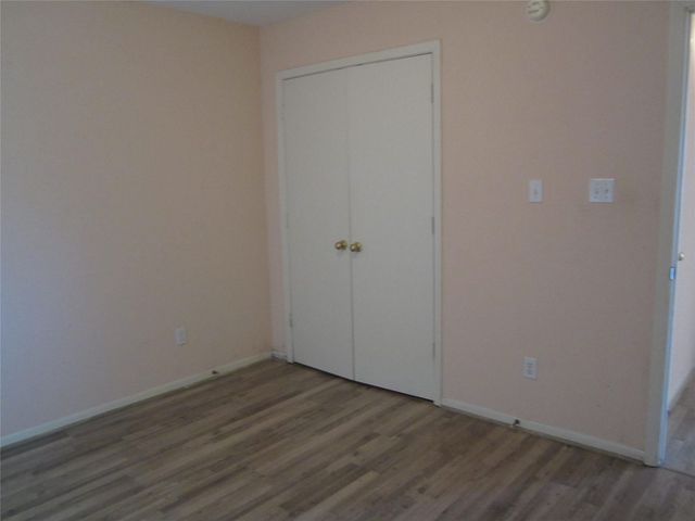 20697 Pierceall Road, Hempstead, TX 77445