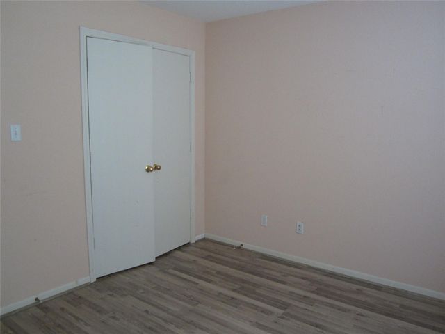 20697 Pierceall Road, Hempstead, TX 77445