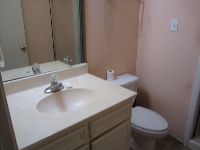 20697 Pierceall Road, Hempstead, TX 77445