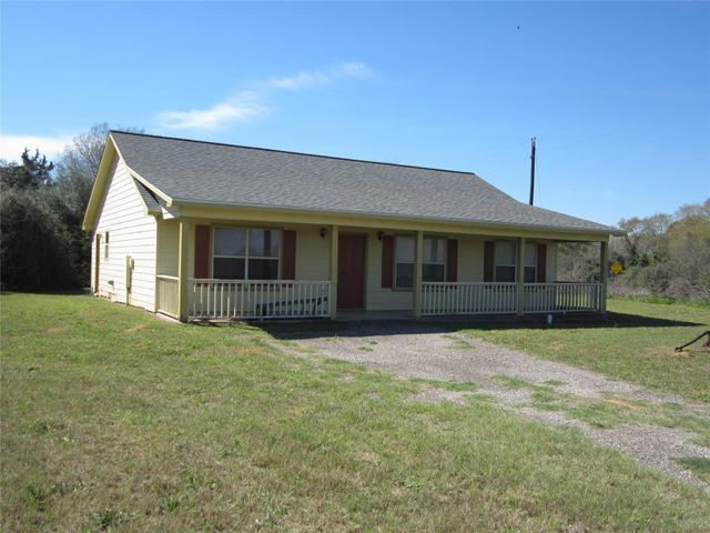 20697 Pierceall Road, Hempstead, TX 77445