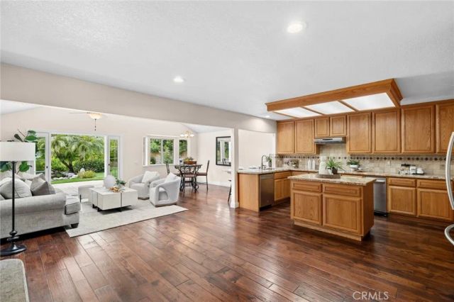 27201 Galvez, Mission Viejo, CA 92691
